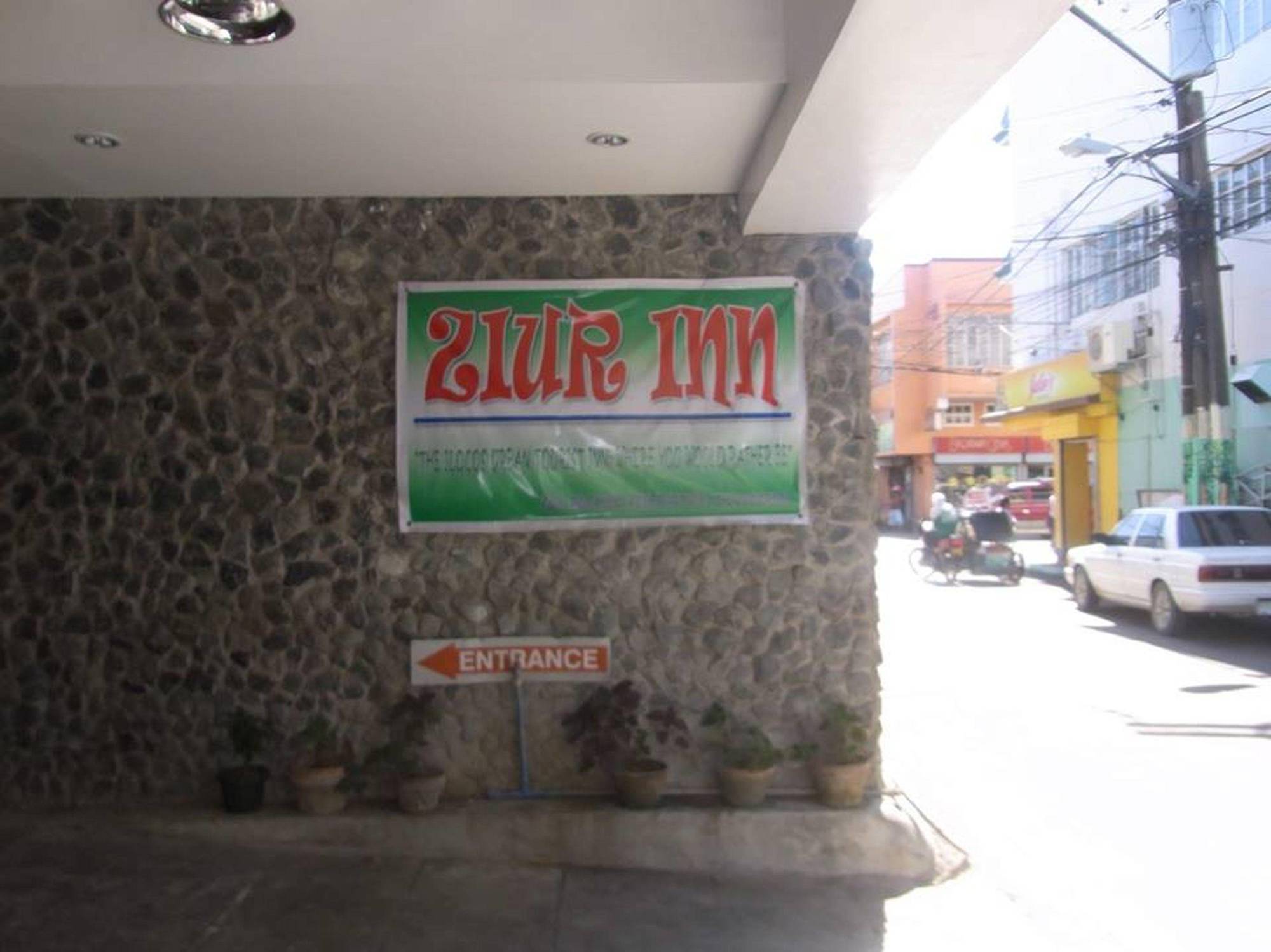 Ziur Inn Laoag Exterior photo