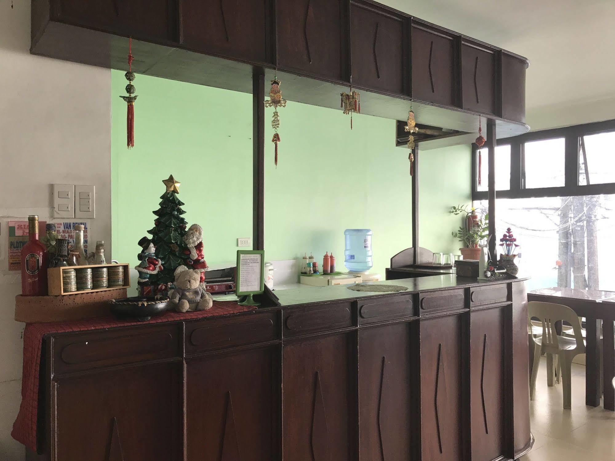 Ziur Inn Laoag Exterior photo