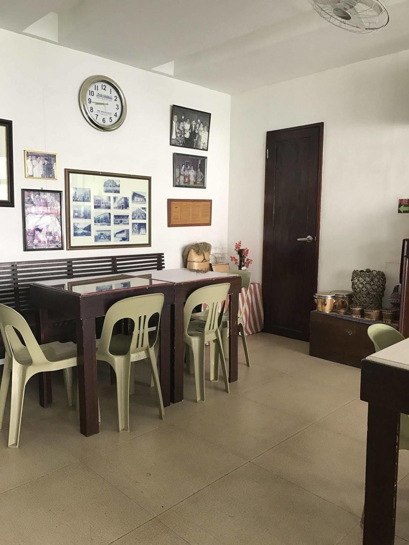 Ziur Inn Laoag Exterior photo
